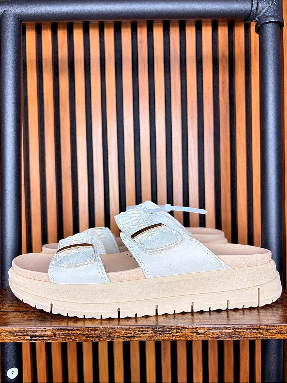 Bates Footwear Halia Woven Strap Sandals White US 7.5 NWT